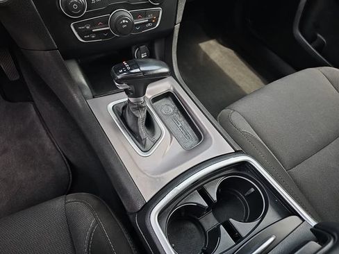 Used 2022 Dodge Charger SXT RWD image 27