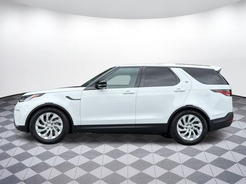 Certified 2025 Land Rover Discovery S AWD/4WD image 2
