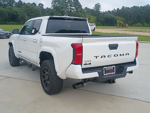 New 2026 Toyota Tacoma SR5 AWD/4WD image 5