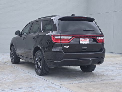 Used 2024 Dodge Durango SXT w/ SXT Blacktop Group image 6