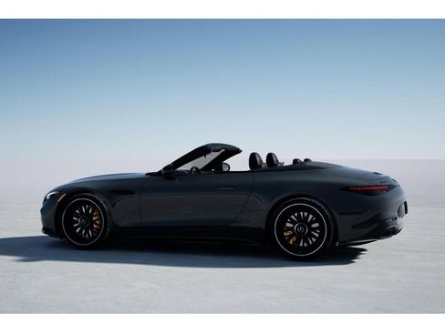 Used 2025 Mercedes-Benz SL 63 AMG S e Performance 4MATIC image 32