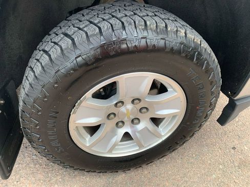 Used 2018 Chevrolet Silverado 1500 LT AWD/4WD image 21