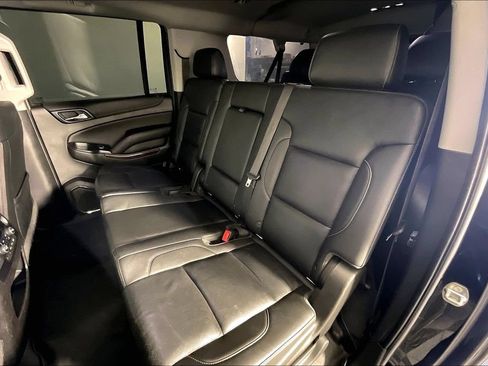 Used 2019 GMC Yukon XL SLT w/ Open Road Package AWD/4WD image 32