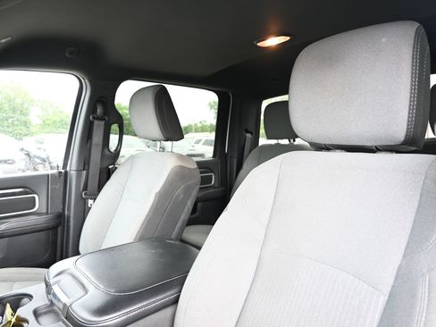 Used 2024 RAM 3500 Big Horn AWD/4WD image 12