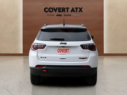 New 2026 Jeep Compass Trailhawk w/ Sun, Sound & Navigation Group AWD/4WD image 4