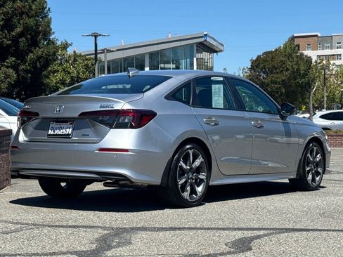 Used 2025 Honda Civic Sport Touring image 4