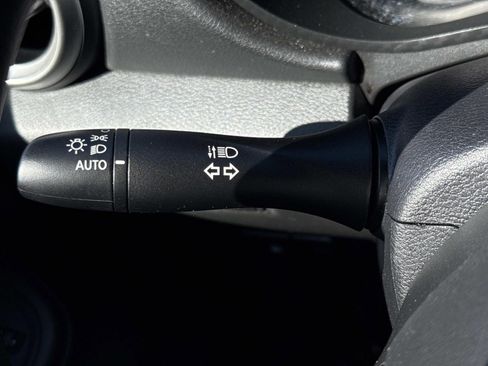 Used 2024 Nissan Versa S w/ Trunk Package image 15