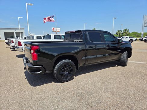 Used 2022 Chevrolet Silverado 1500 RST AWD/4WD image 9