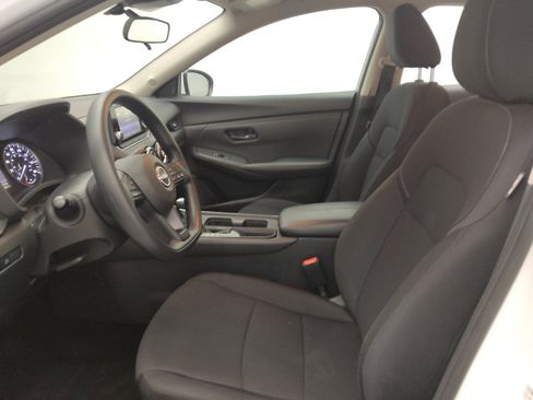 Used 2025 Nissan Sentra S FWD image 17