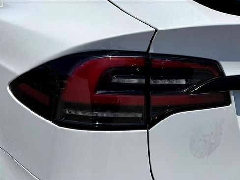 Used 2022 Tesla Model X Plaid AWD/4WD image 23