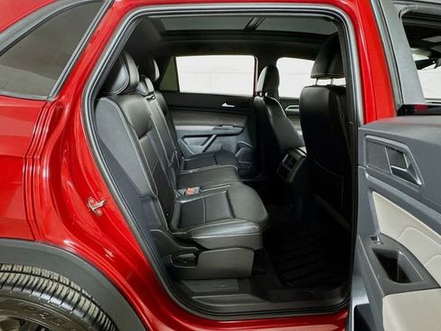 Used 2023 Volkswagen Atlas Cross Sport SEL R-Line AWD/4WD image 26