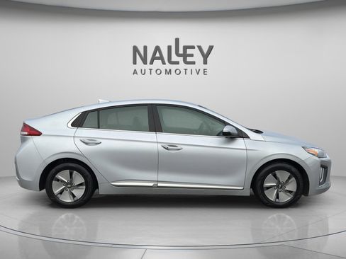 Used 2022 Hyundai Ioniq SE image 6