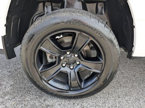 Used 2023 RAM 1500 Big Horn AWD/4WD image 18