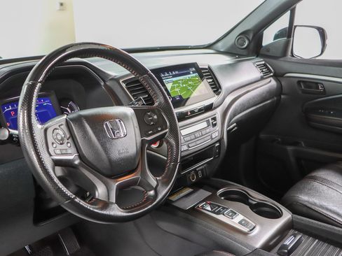 Used 2023 Honda Passport TrailSport image 23