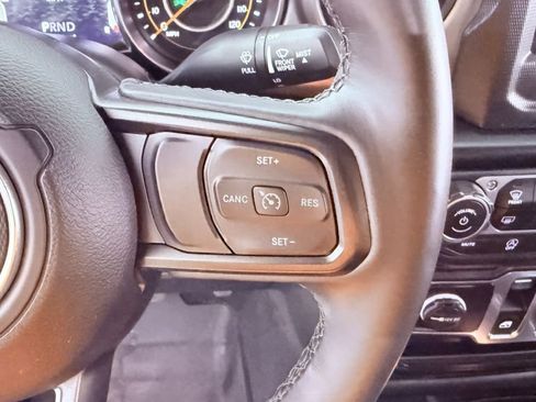 Used 2021 Jeep Wrangler Sport AWD/4WD image 14