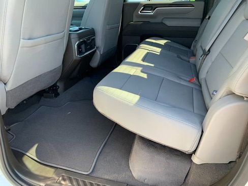 New 2025 GMC Sierra 2500 SLT w/ SLT Convenience Package image 13