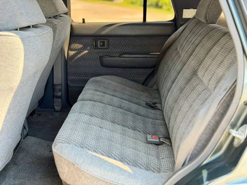 Used 1992 Toyota 4Runner SR5 AWD/4WD image 10