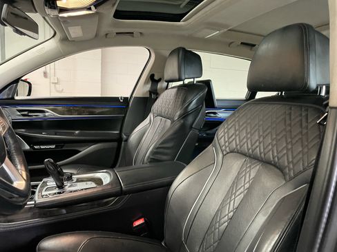 Used 2016 BMW 750i xDrive 750i xDrive image 10