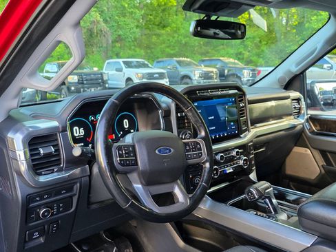 Used 2021 Ford F150 Lariat w/ Equipment Group 502A High AWD/4WD image 13