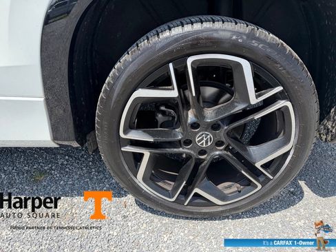 Used 2025 Volkswagen Tiguan SEL R-Line AWD/4WD image 21
