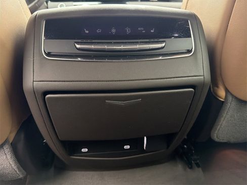 Certified 2024 Cadillac Escalade Sport w/ LPO, ONYX Package image 23