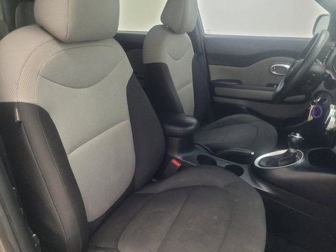 Used 2017 Kia Soul FWD image 21