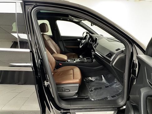 Used 2019 Audi Q5 2.0T Premium Plus w/ Premium Plus Package image 14