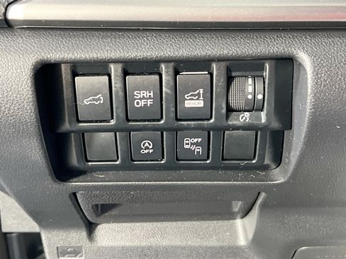 Used 2023 Subaru Forester Premium AWD/4WD image 10