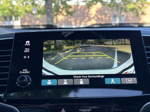 Used 2023 Honda Passport TrailSport image 37