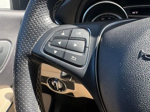 Used 2019 Mercedes-Benz CLA 250 image 31