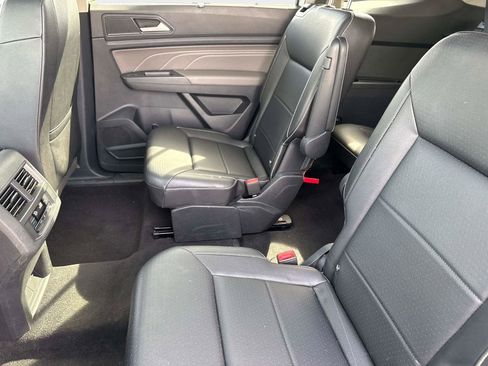 Used 2022 Volkswagen Atlas SE w/ Panoramic Sunroof Package image 8