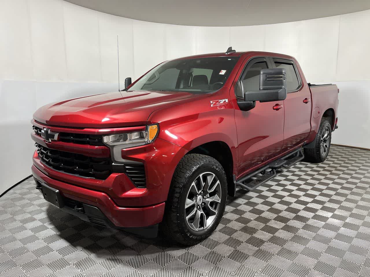 Used 2023 Chevrolet Silverado 1500 RST AWD/4WD image 4