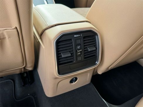 Used 2021 Porsche Macan image 16