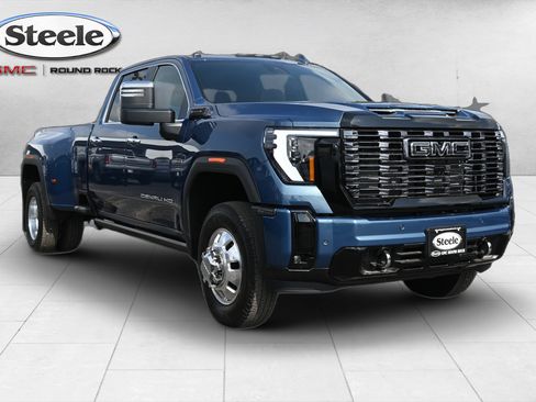 New 2026 GMC Sierra 3500 Denali Ultimate AWD/4WD image 3
