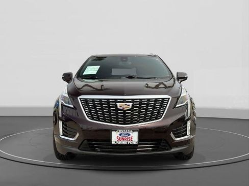 Used 2021 Cadillac XT5 Premium Luxury FWD image 3