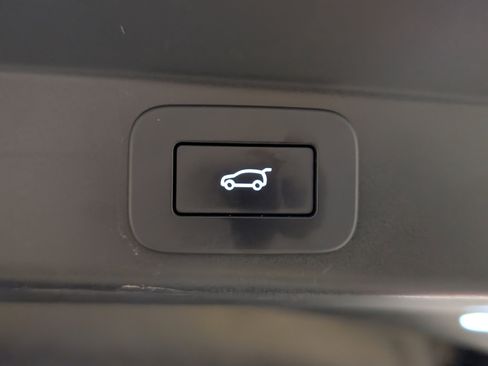 Used 2024 Land Rover Range Rover Sport SE image 22