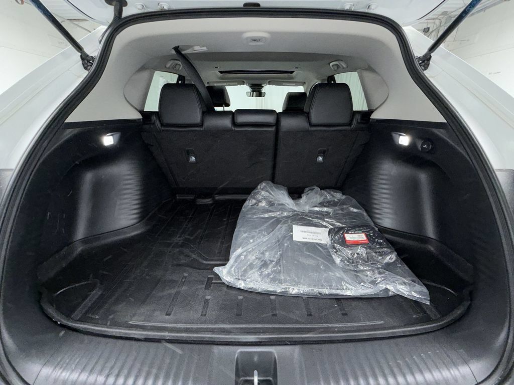Certified 2026 Honda HR-V EX-L image 16