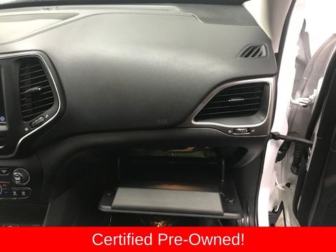 Certified 2022 Jeep Cherokee Latitude Lux w/ Sun & Sound Group image 37