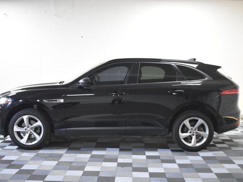 Used 2018 Jaguar F-PACE Premium image 2