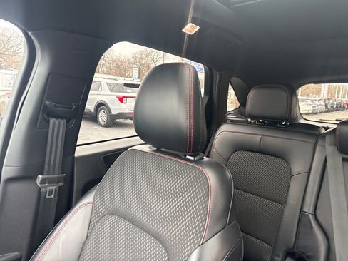 Used 2025 Ford Escape ST-Line w/ Tech Pack #1 image 36