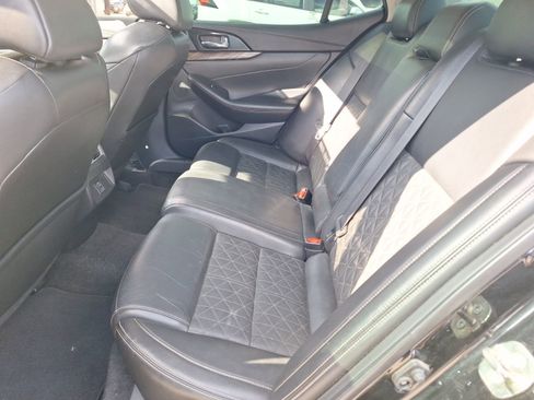 Used 2018 Nissan Maxima Platinum image 32