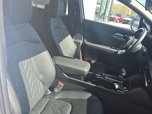 New 2025 Kia Sportage X-Pro image 8