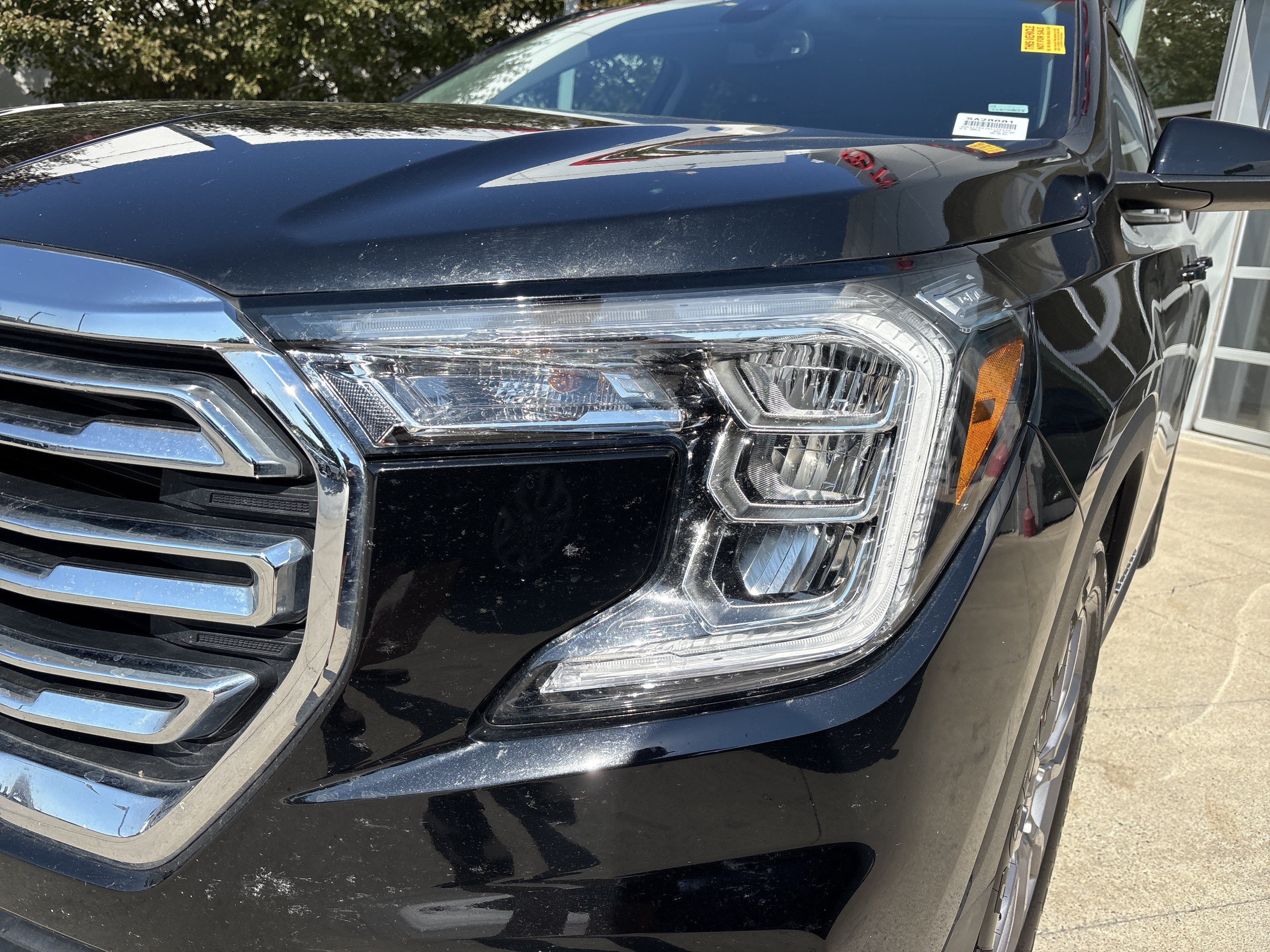 Used 2024 GMC Terrain SLT AWD/4WD image 11