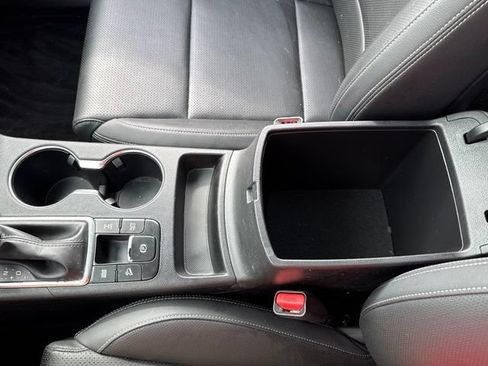 Certified 2022 Kia Sportage Nightfall Edition w/ Nighfall AWD Premium Package image 20