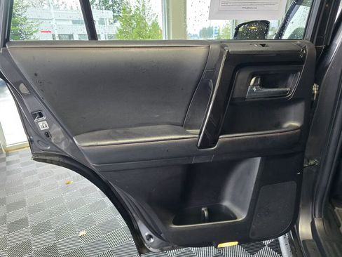 Used 2022 Toyota 4Runner TRD Off-Road Premium image 37