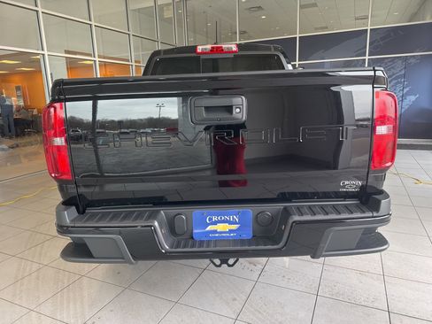 Used 2022 Chevrolet Colorado LT w/ LT Convenience Package image 7