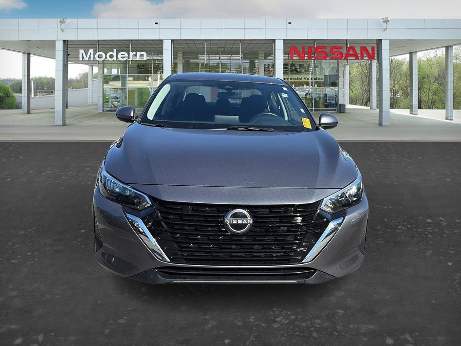 Certified 2025 Nissan Sentra SV FWD image 8