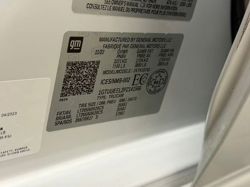 Certified 2023 GMC Sierra 1500 AT4 image 46