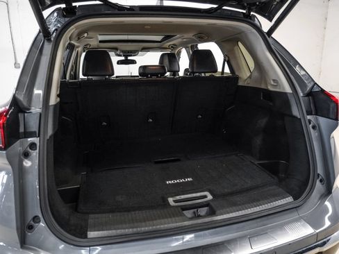 Used 2024 Nissan Rogue Platinum w/ Platinum Premium Package FWD image 46