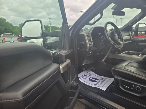 Used 2021 Ford F250 Platinum AWD/4WD image 6